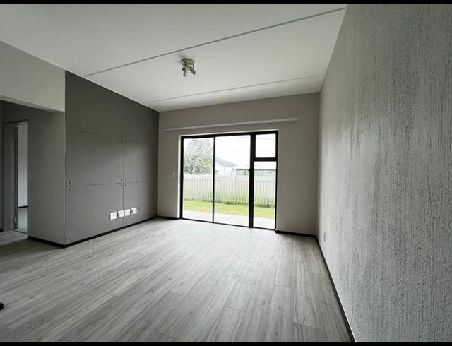 2 BEDROOM PROPERTY TO RENT IN FOURWAYS